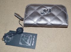 1 x AB Collezioni Italian Luxury 5pc Manicure Set In Quilted Zipped Purse - Colour: Gun Metal - Ref: