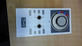 2 x Danfoss 4033 Programmer