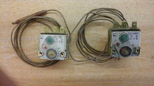 2 x Landis & Gyr Thermostat
