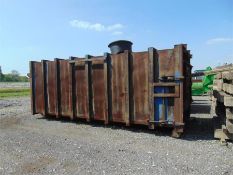 Fully Enclosed Skip