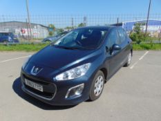 Blue Peugeot 308 Access E-HDI
