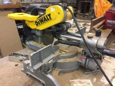 DeWalt Stihl Saw DW718 230v