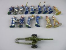 A PARCEL OF FIFTEEN LEAD SPANISH SOLDIERS and a Dinky Toy medium gun, no. 692 (unboxed)