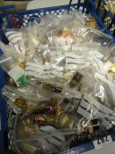 A large quantity of mixed thimbles