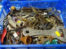 A large quantity of commercial advertising bottle openers