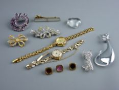 A LADY'S NINE CARAT GOLD CIRCULAR DIAL ROTARY WRISTWATCH with fancy bracelet and safety chain, 15