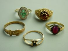 FIVE NINE CARAT GOLD DRESS RINGS, 10 grms