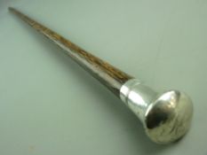 A SILVER TOPPED WALKING CANE, Chester 1919 with exotic hardwood shaft, 91.5 cms long
