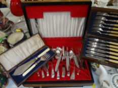 Boxed canteen of cutlery & other boxed flatware
