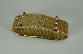 AN UNUSUAL 9CT YELLOW GOLD BEUCHE-GIROD LADIES WRISTWATCH with the automatic watch dial being hidden