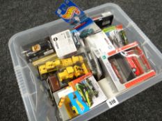 A BOX OF MODERN MIXED DIECAST TOY VEHICLES