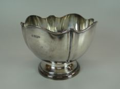 A SILVER MONTEITH TYPE BOWL Sheffield 1905, 6.3ozs