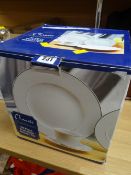 Modern boxed twenty piece porcelain dinner set