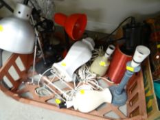 Box of mixed lighting etc