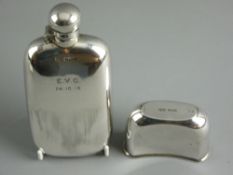A SILVER HIP FLASK with removable gilt lined cup, Sheffield 1905, 5.7 troy ozs gross with hinged