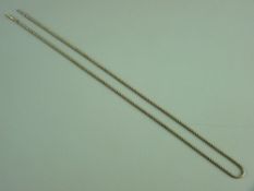 A NINE CARAT GOLD SNAKE CHAIN, 9 grms