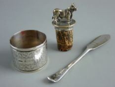 A BRIGHT CUT SILVER NAPKIN RING, 1 troy oz, Birmingham 1900, a silver butter knife, 0.6 troy oz,