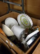 Box of mixed pottery