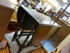 Good sized gate leg dining table