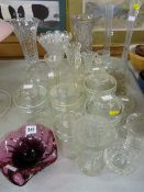 Large parcel of mixed glassware