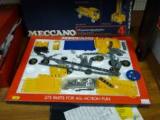 Boxed Meccano 275 parts no. 4 set with instructions etc