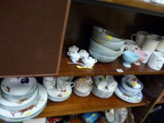 A parcel of mixed kitchen & breakfastware, Worcester Evesham etc
