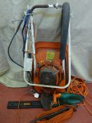 A Flymo lawn mower & a hedge trimmer E/T