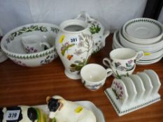 A good quantity of Portmeirion 'Botanic Gardens' dinnerware etc