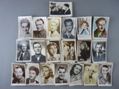 A COLLECTION OF APPROXIMATELY FIVE HUNDRED PICTURE GOER & MOVIE STAR POSTCARDS, including Dorothy