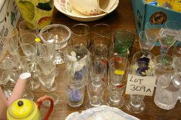 Parcel of mixed drinking glassware