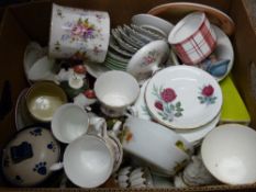 Mixed quantity of china teaware and ornaments