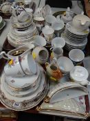 A quantity of mixed pottery & china