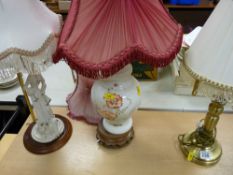 Quantity of ornamental table lamps