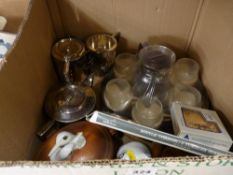 Stylish electroplate four piece teaset etc