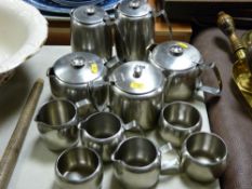 Parcel of hotel service ware