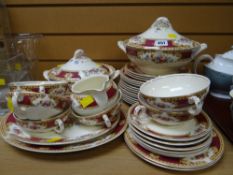 Parcel of vintage Wedgwood Vincent pattern dinnerware