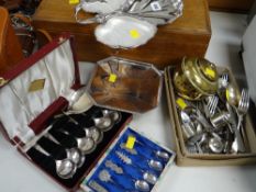 A parcel of EPNS & loose flatware