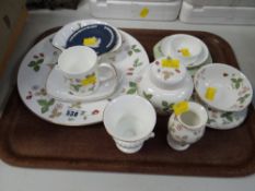 A parcel of Wedgwood Wild Strawberry tableware etc