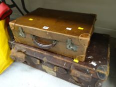 Two items of vintage luggage