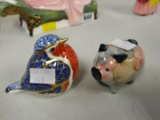 A Royal Crown Derby model of a robin & a Jersey pottery pig