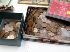 A large quantity of mainly loose copper coinage