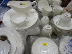 Good quantity of Royal Worcester 'Engagement' dinner and teaware etc