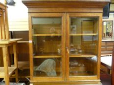 Bookcase top with bevelled glass doors