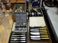 Quantity of mixed cased and loose cutlery
