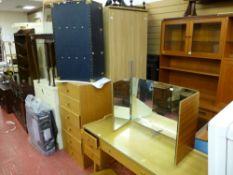 Quantity of light oak and light wood effect bedroom furniture (non-matching)
