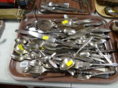A quantity of mixed loose flatware