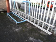 Extending aluminum ladders (outside)