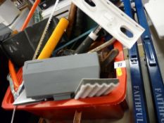 Tub of garage hand tools, fixings etc