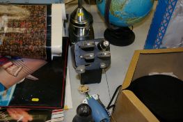 Orange juicer and a set of kitchen knives etc