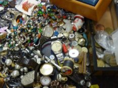 Tray of costume jewellery, lady's and gent's wristwatches, buttons etc